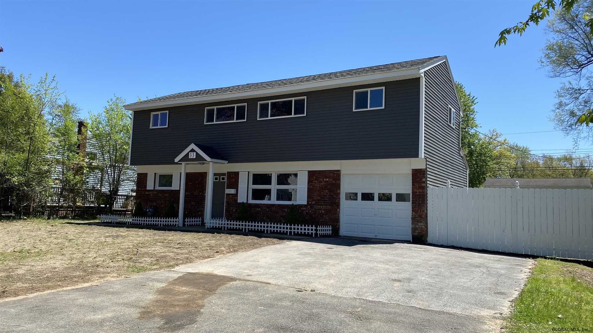 33 Hunting Road Colonie, NY 12205 - Photo 2 of 31 Photo 2