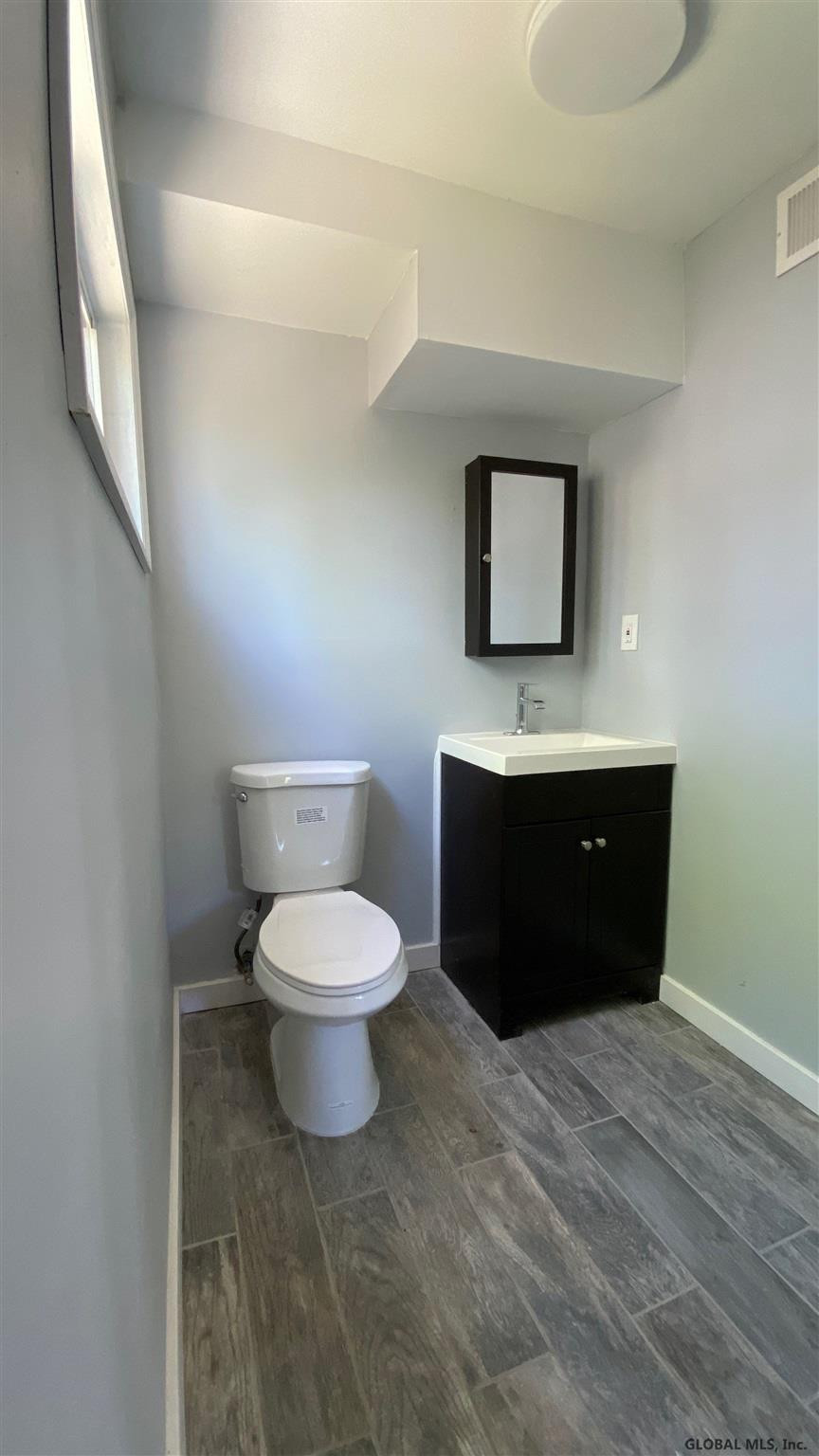 33 Hunting Road Colonie, NY 12205 - Photo 24 of 31 Photo 24
