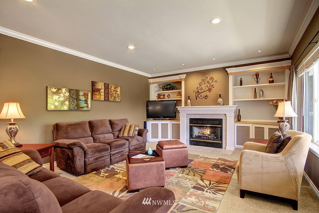 16021 Southeast 136th Street Renton, WA 98059 - Photo 8 of 19 Gallery Image 8