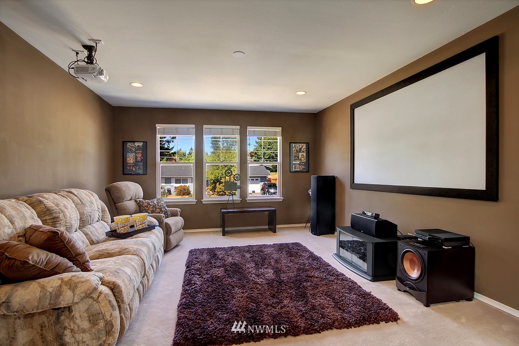 16021 Southeast 136th Street Renton, WA 98059 - Photo 9 of 19 Gallery Image 9