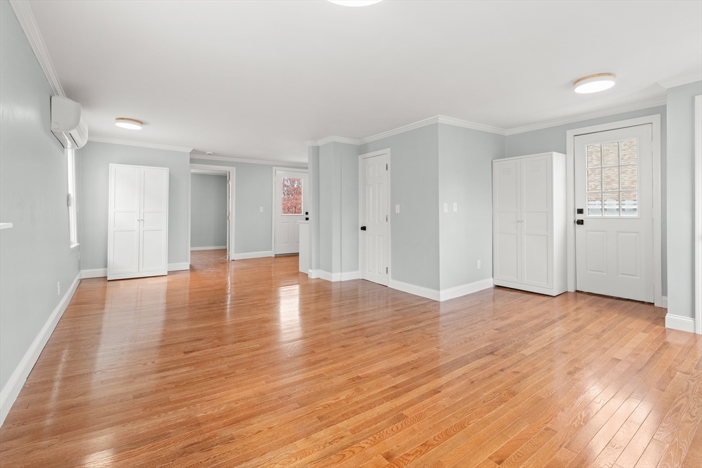 141 Prospect Street Gloucester, MA 01930 - Photo 7 of 32