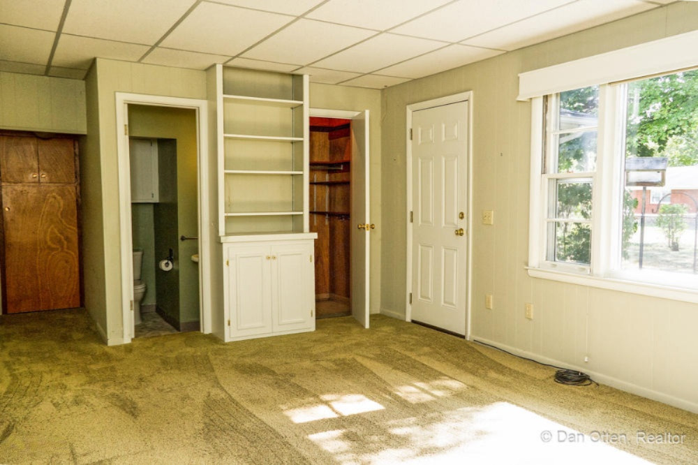 2530 Bedford Road Lansing, MI 48911 - Photo 26 of 46 Main Floor Bedroom v2