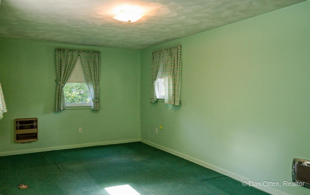 2530 Bedford Road Lansing, MI 48911 - Photo 29 of 46 Bedroom 2