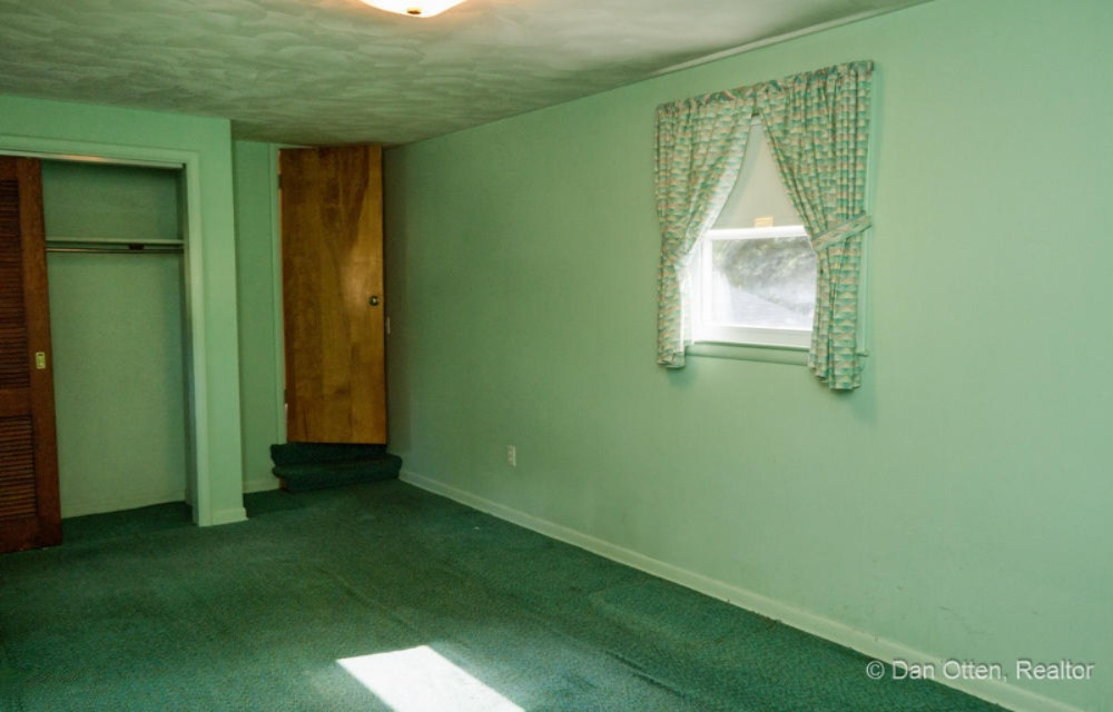 2530 Bedford Road Lansing, MI 48911 - Photo 30 of 46 Bedroom 2 v2