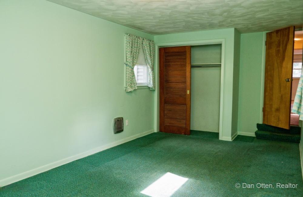 2530 Bedford Road Lansing, MI 48911 - Photo 31 of 46 Bedroom 2 v3