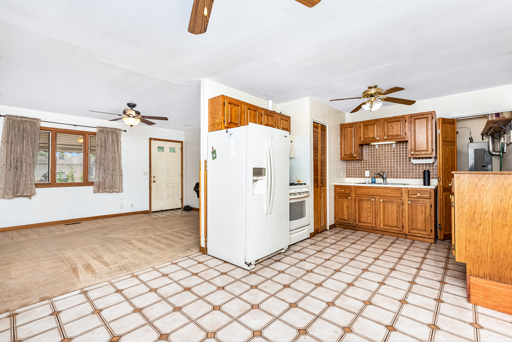 26 Saugatuck Road Montgomery, IL 60538 - Photo 3 of 15