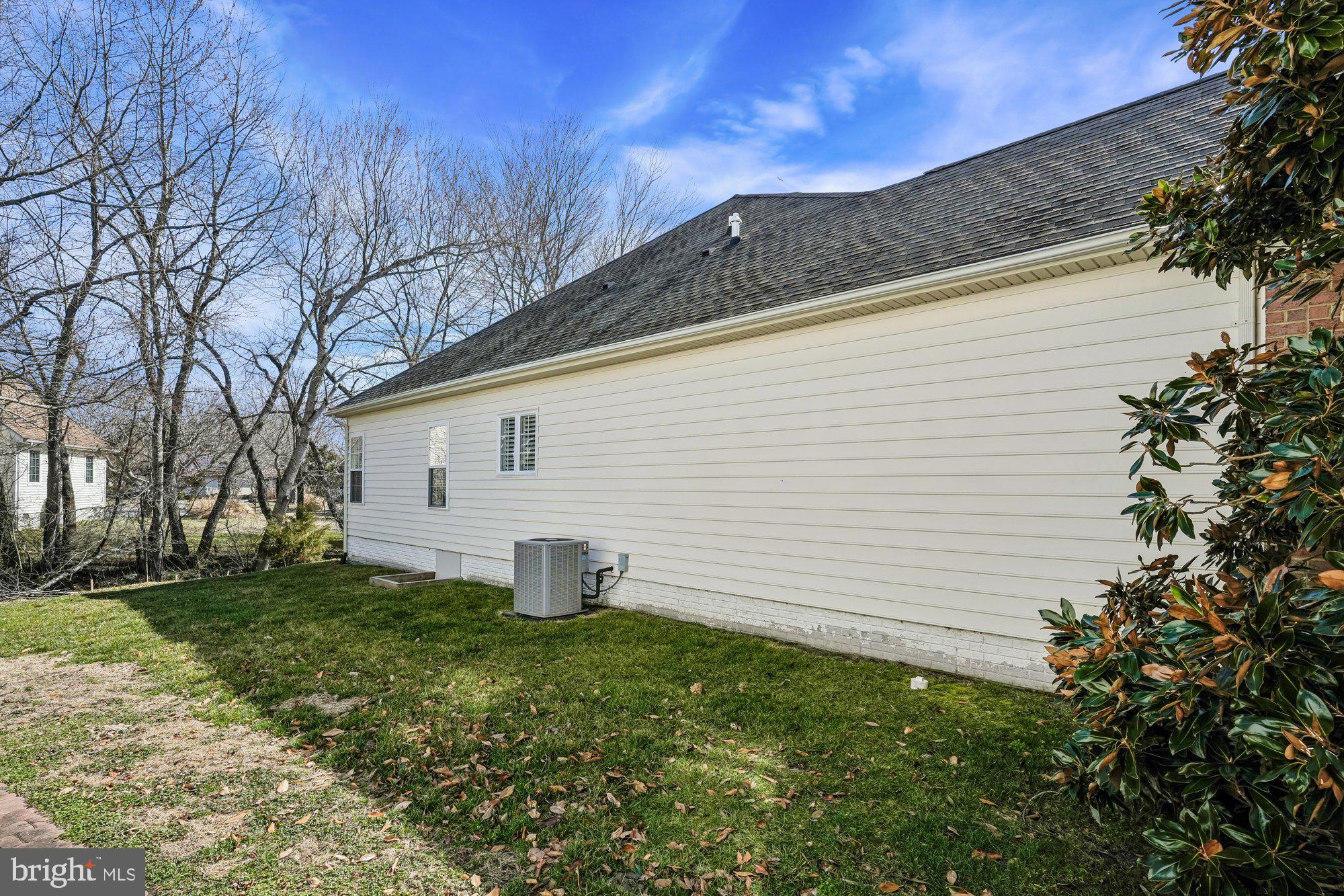 37151 Lord Baltimore Lane Ocean View, DE 19970 - Photo 64 of 68 Side Elevation