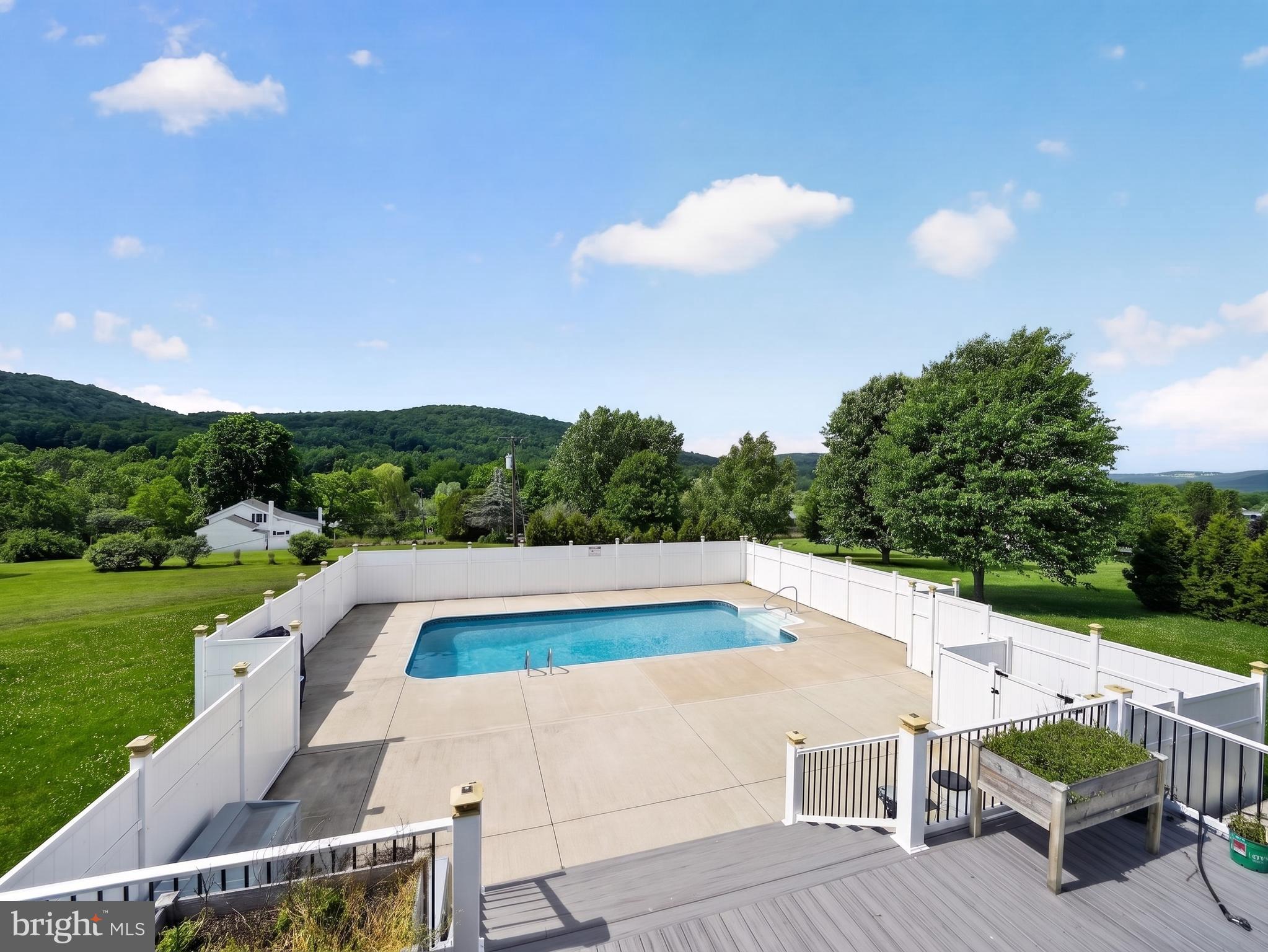 178 Brookside Drive Athens, PA 18810 - Photo 3 of 33