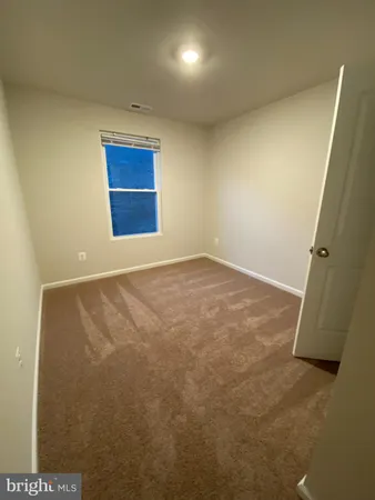 $1,875 | 25 Cranston Court, Falling Waters, WV 25419