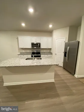 $1,875 | 25 Cranston Court, Falling Waters, WV 25419