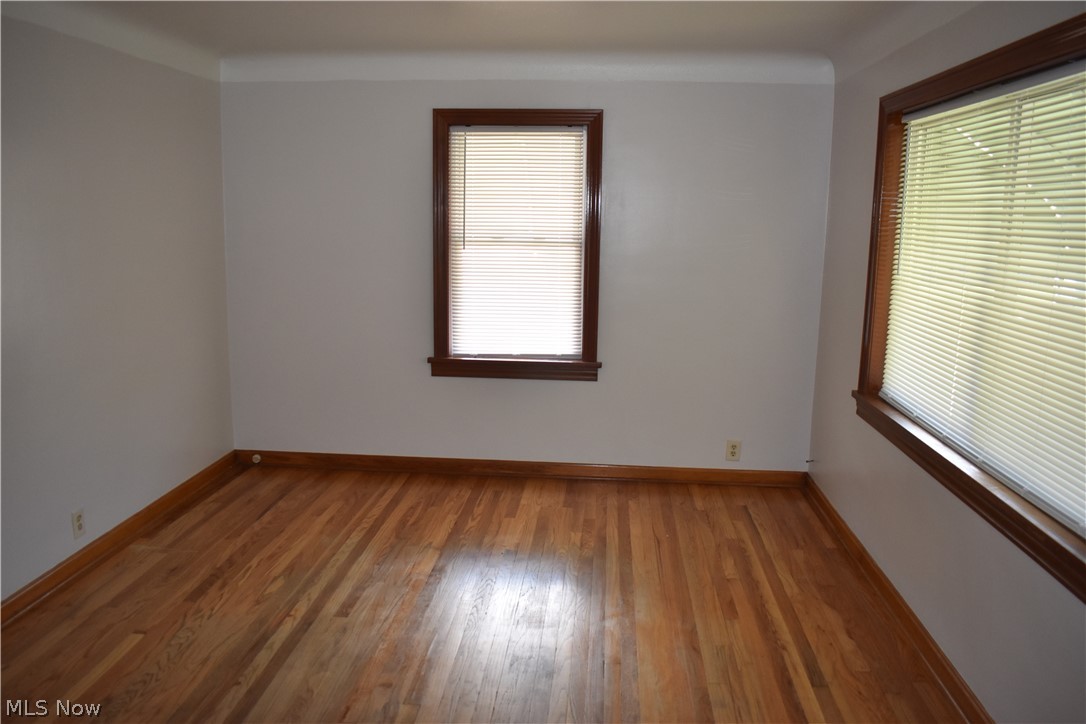 4117 Valley Road Cleveland, OH 44109 - Photo 9 of 32