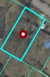 a view of a back yard