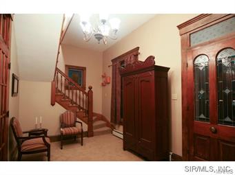 633 Locust Carrollton, IL 62016 - Photo 3 of 24 Gallery Image 3