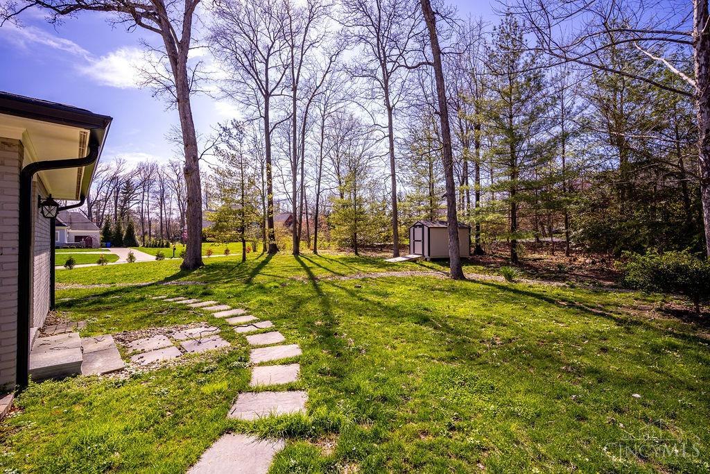 6255 Shadyglen Road Cincinnati, OH 45243 - Photo 54 of 63