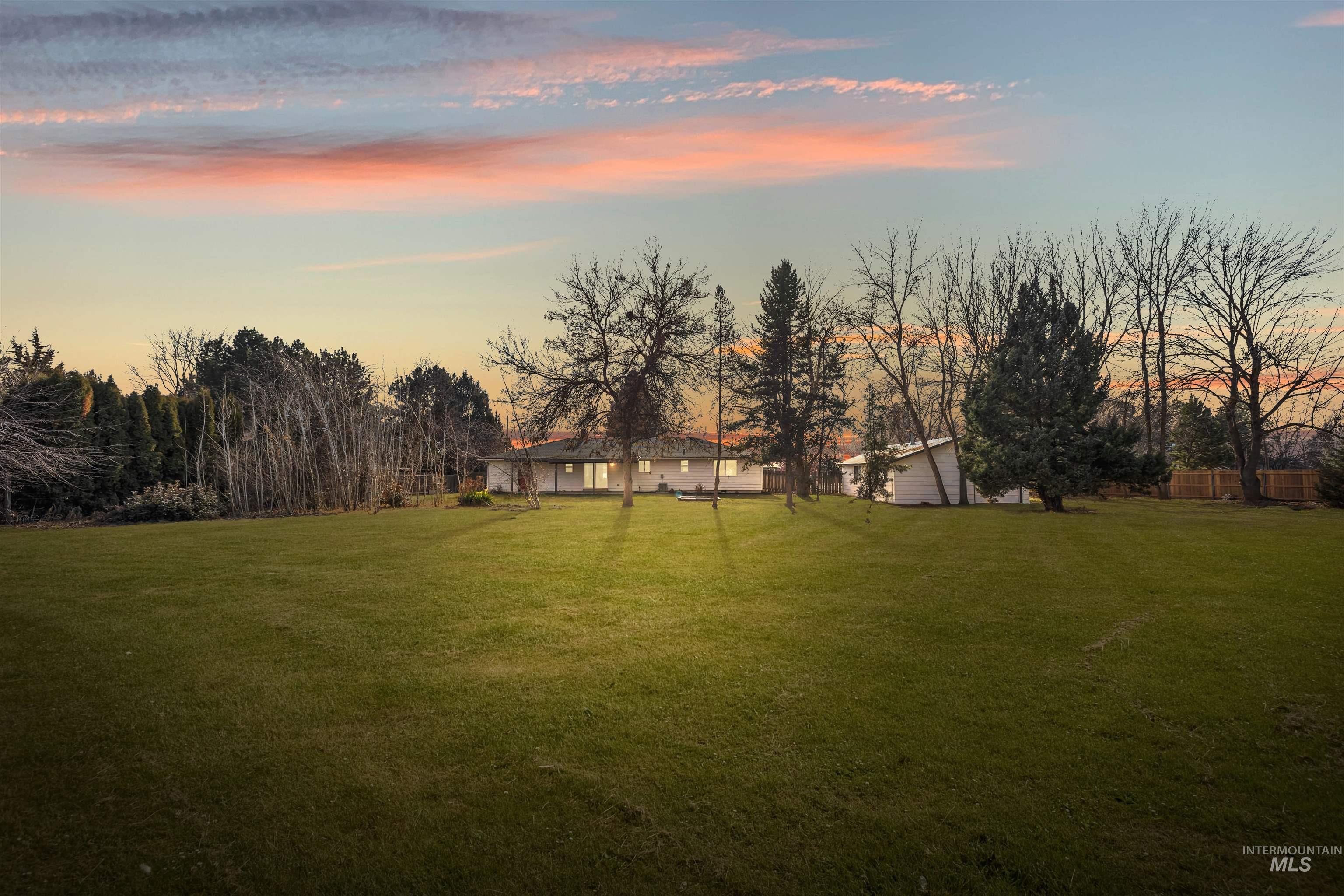 7144 West Diamond Street Boise, ID 83709 - Photo 37 of 47 View of grassy yard