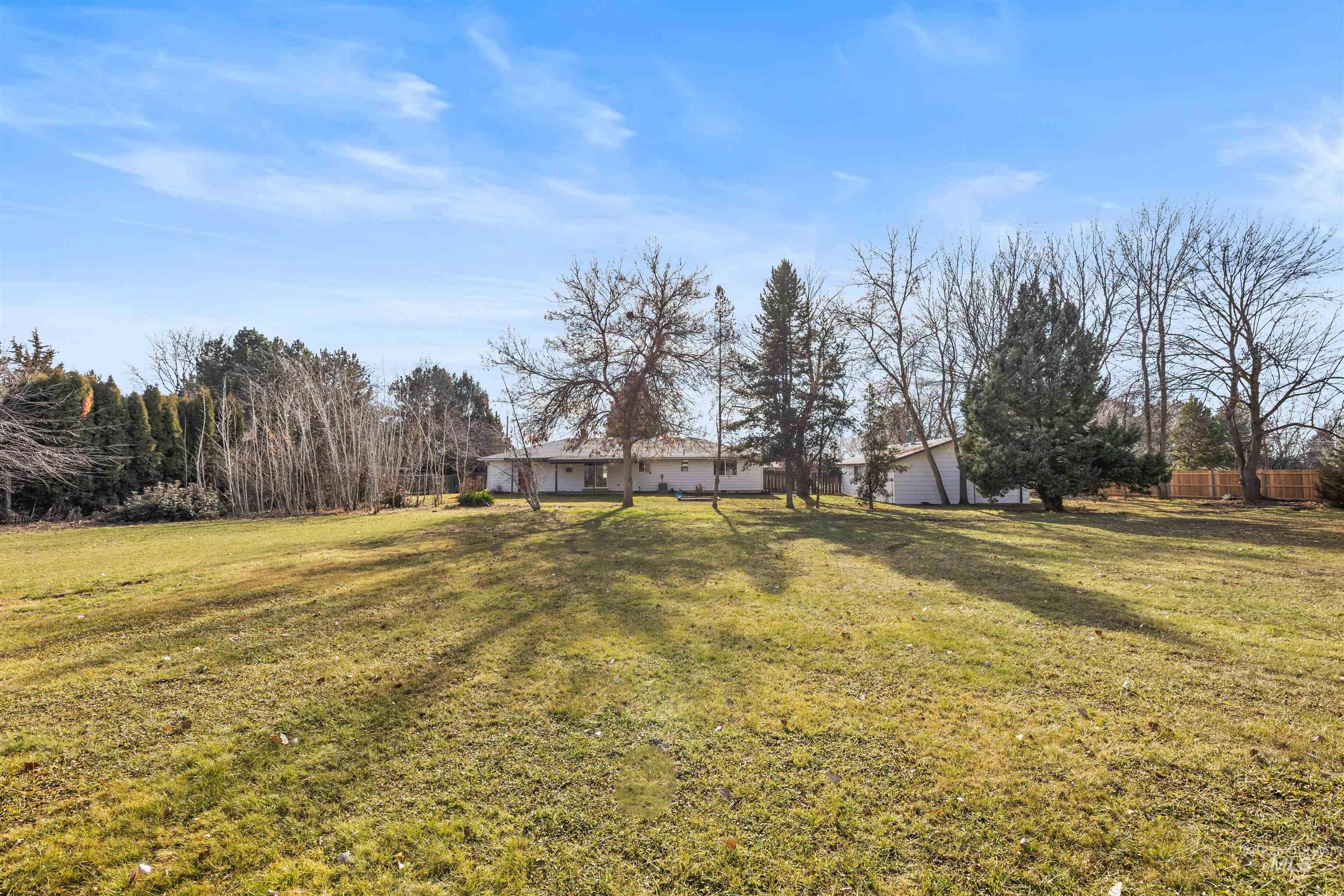 7144 West Diamond Street Boise, ID 83709 - Photo 39 of 47 View of yard
