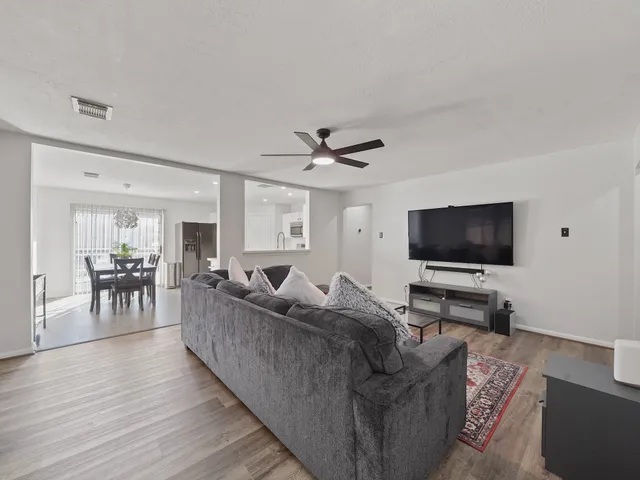 $230,000 | 4923 Cotton Ridge Trail, Houston, TX 77053