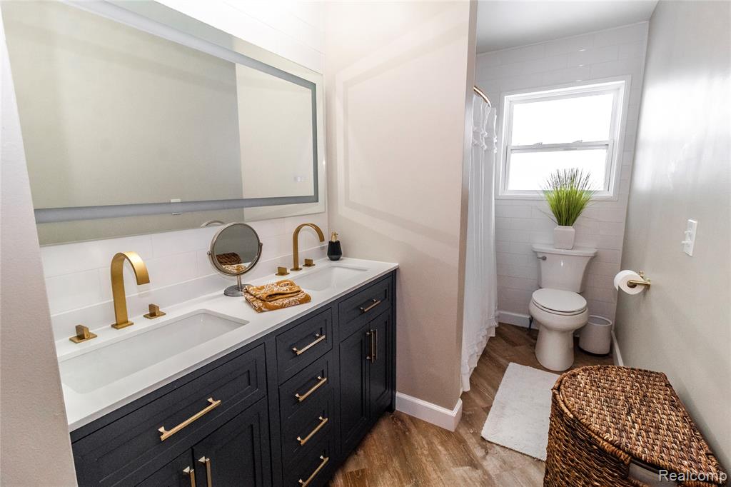 2238 Farnsworth Road Lapeer, MI 48446 - Photo 18 of 31 Gallery Image 18