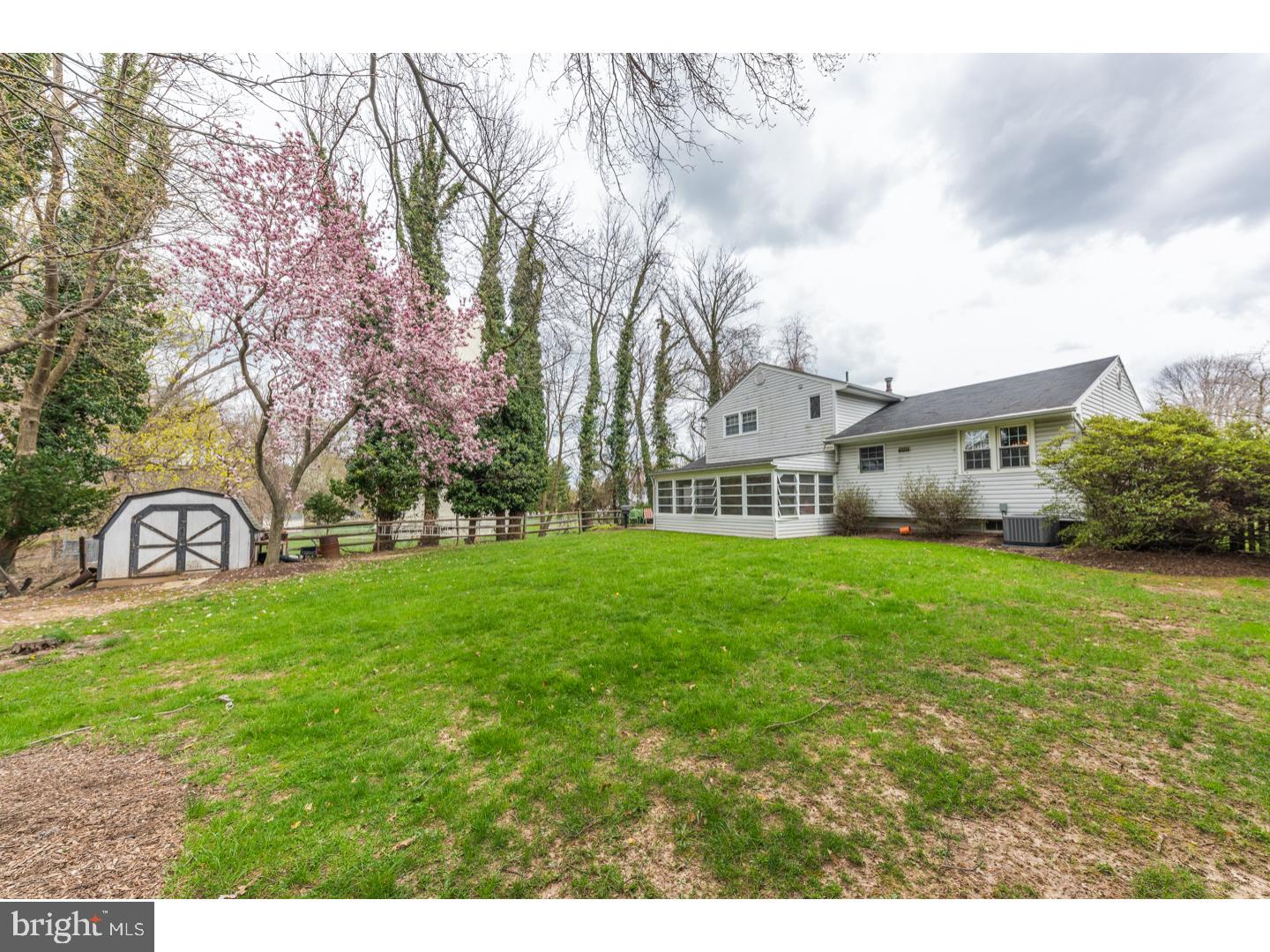 986 Independence Road Warminster, PA 18974 - Photo 2 of 13 Gallery Image 2