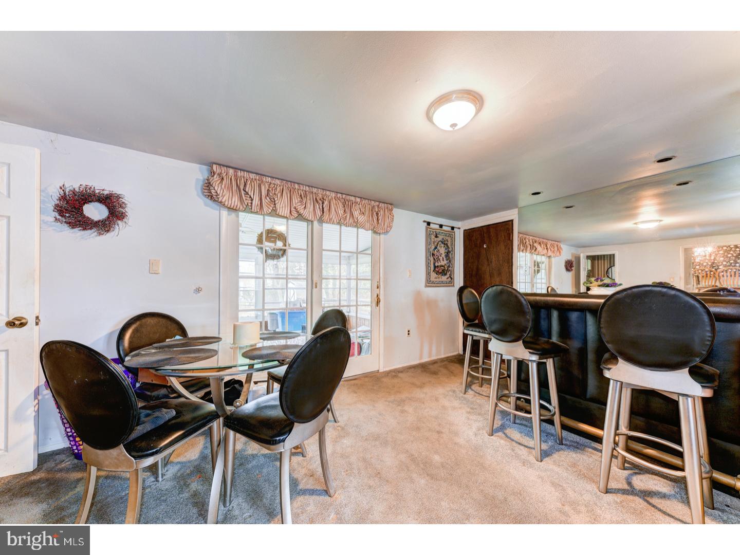986 Independence Road Warminster, PA 18974 - Photo 9 of 13 Gallery Image 9