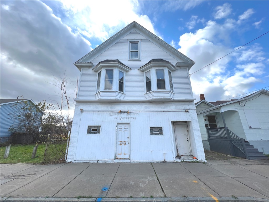 151 Central Park Rochester, NY 14605 - Photo 1 of 1 Gallery Image 1
