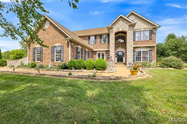 $1,000,000 | 5025 Edinburg Court, Columbia, IL 62236