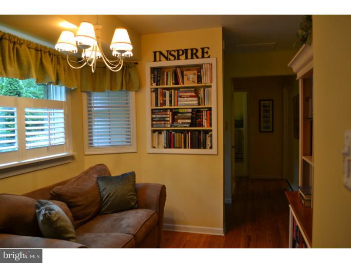 209 Oakshade Road Tabernacle, NJ 08088 - Photo 4 of 22 Dining Room