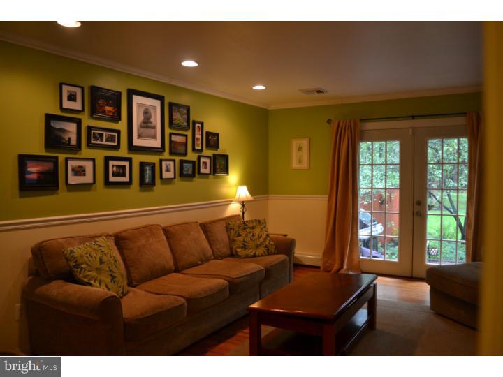 209 Oakshade Road Tabernacle, NJ 08088 - Photo 8 of 22 Living Room