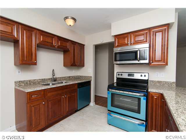 1404 Portlock Road Chesapeake, VA 23324 - Photo 1 of 23 Kitchen