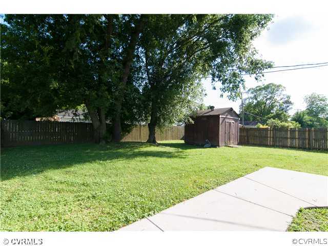 1404 Portlock Road Chesapeake, VA 23324 - Photo 4 of 23 Exterior Back