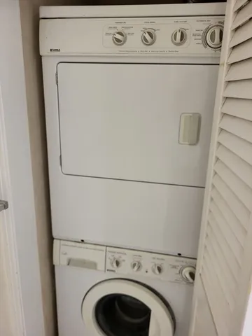 a close up view of washer and dryer