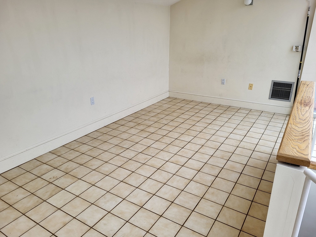 35 Walden Street, Unit 3B Cambridge, MA 02140 - Photo 27 of 39