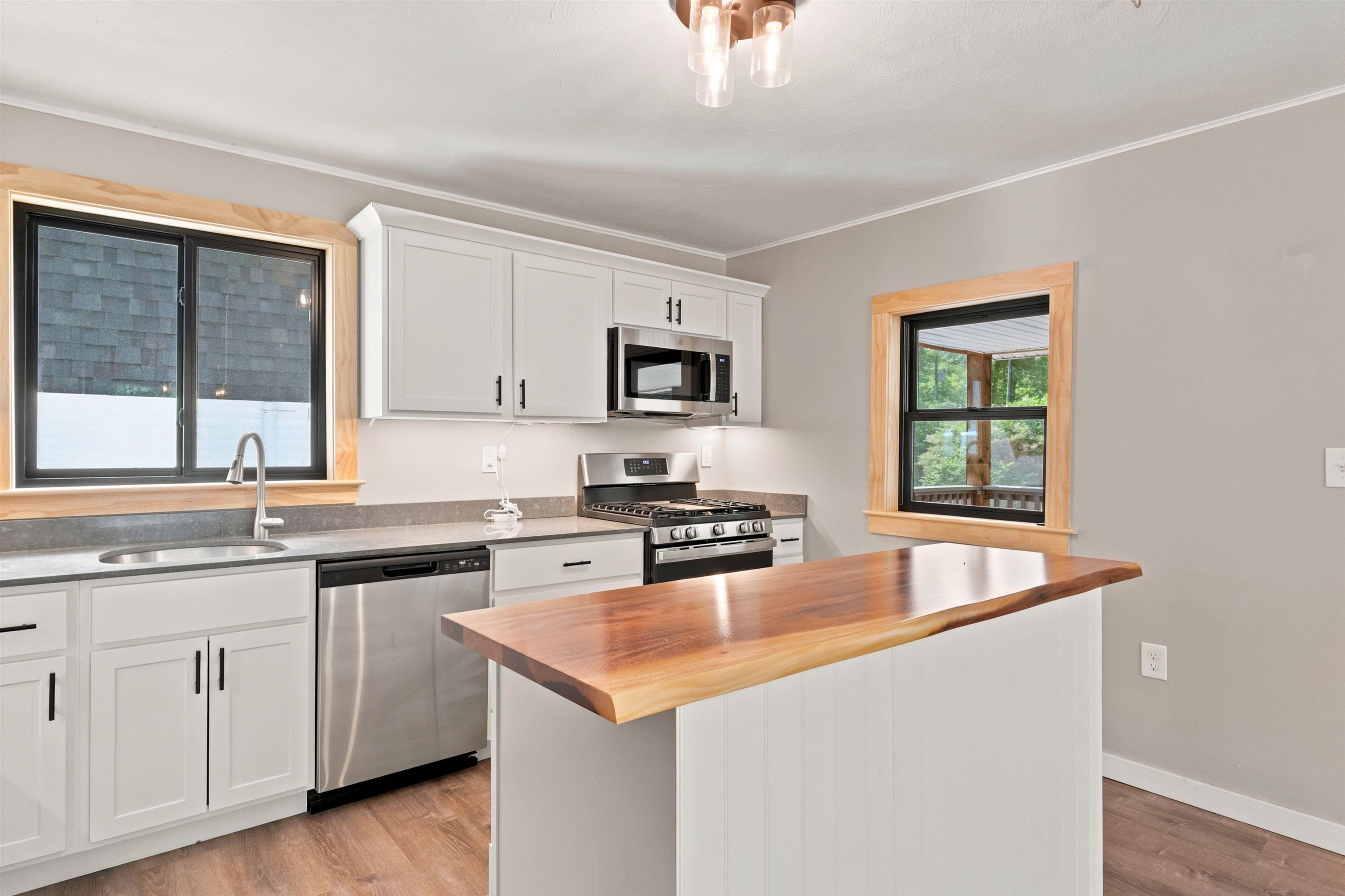 45 Tilton Bridge Road Sanbornton, NH 03269 - Photo 7 of 47