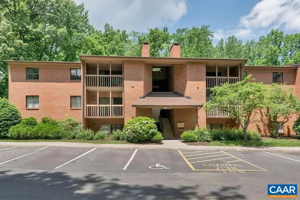 $2,045 | 114 Turtle Creek Road, Unit 8, Charlottesville, VA 22901