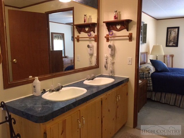128 Hemlock Edge Boone, NC 28607 - Photo 5 of 11 Gallery Image 5