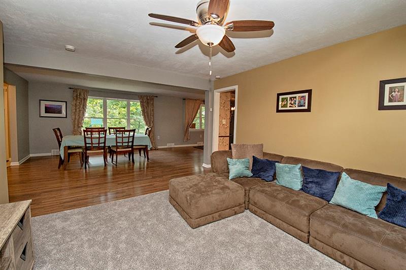 596 McCombs Road Venetia, PA 15367 - Photo 12 of 25