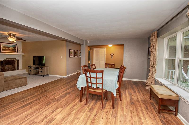 596 McCombs Road Venetia, PA 15367 - Photo 13 of 25