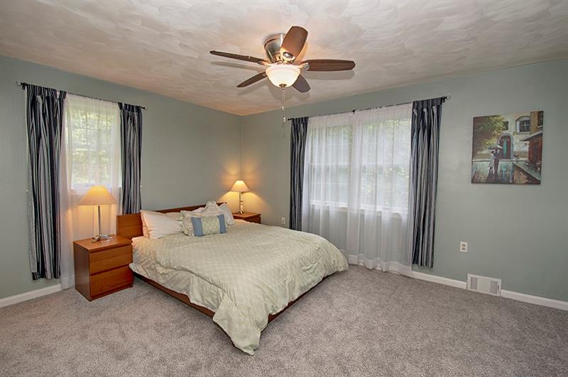 596 McCombs Road Venetia, PA 15367 - Photo 20 of 25