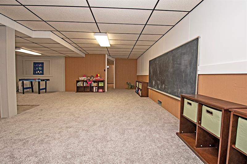 596 McCombs Road Venetia, PA 15367 - Photo 22 of 25
