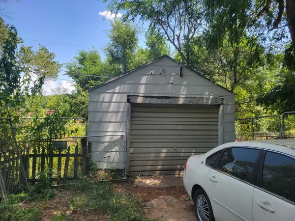 $73,500 | 416 South D Street, Arkansas City, KS 67005