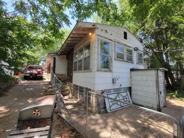 $73,500 | 416 South D Street, Arkansas City, KS 67005