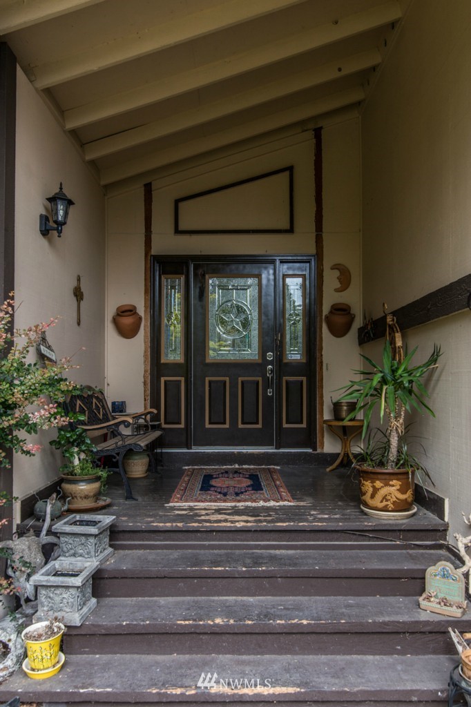 13070 Southeast 161st Street Renton, WA 98058 - Photo 4 of 25 Gallery Image 4