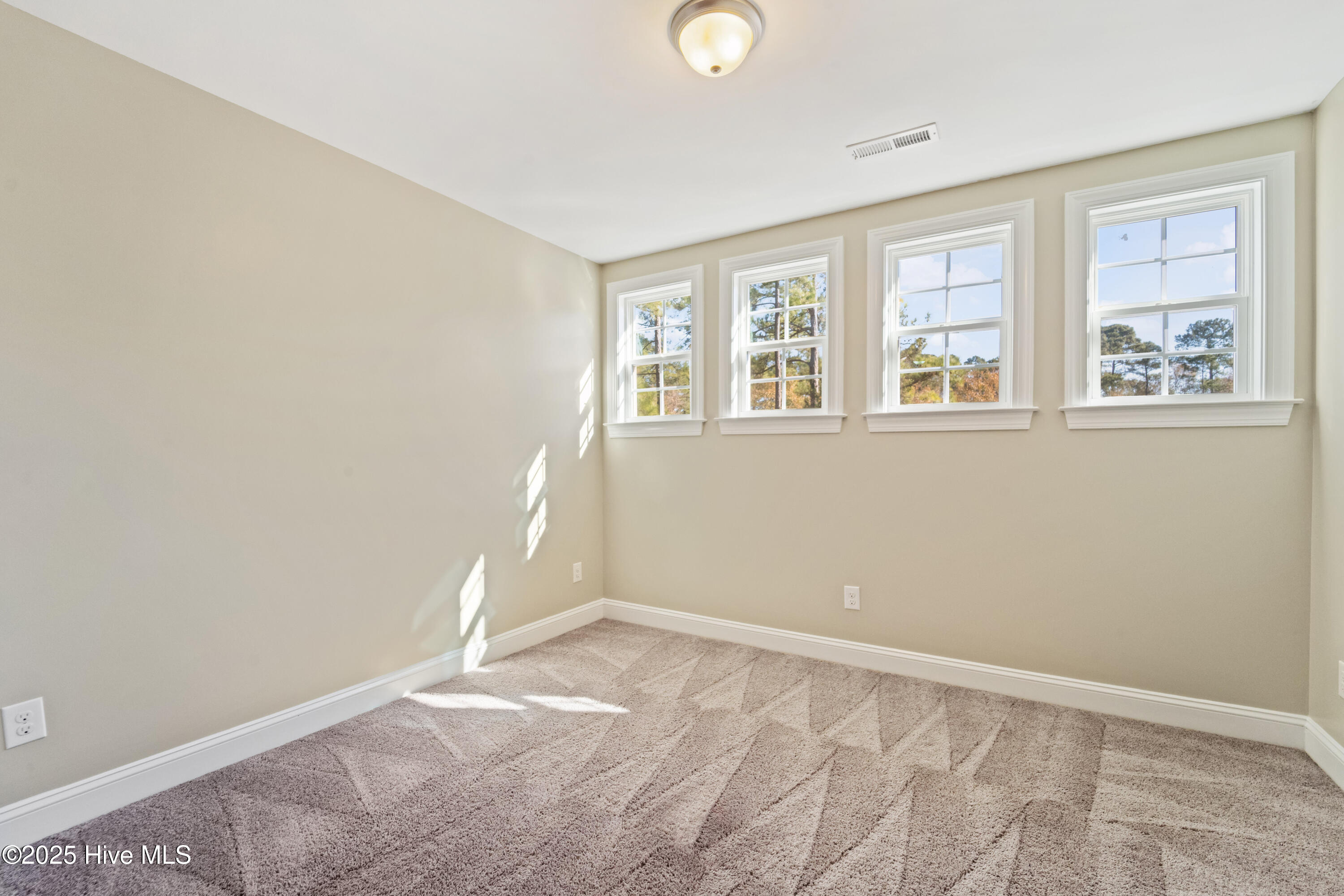 105 Rita Lane Hampstead, NC 28443 - Photo 15 of 32 Bedrooom 2