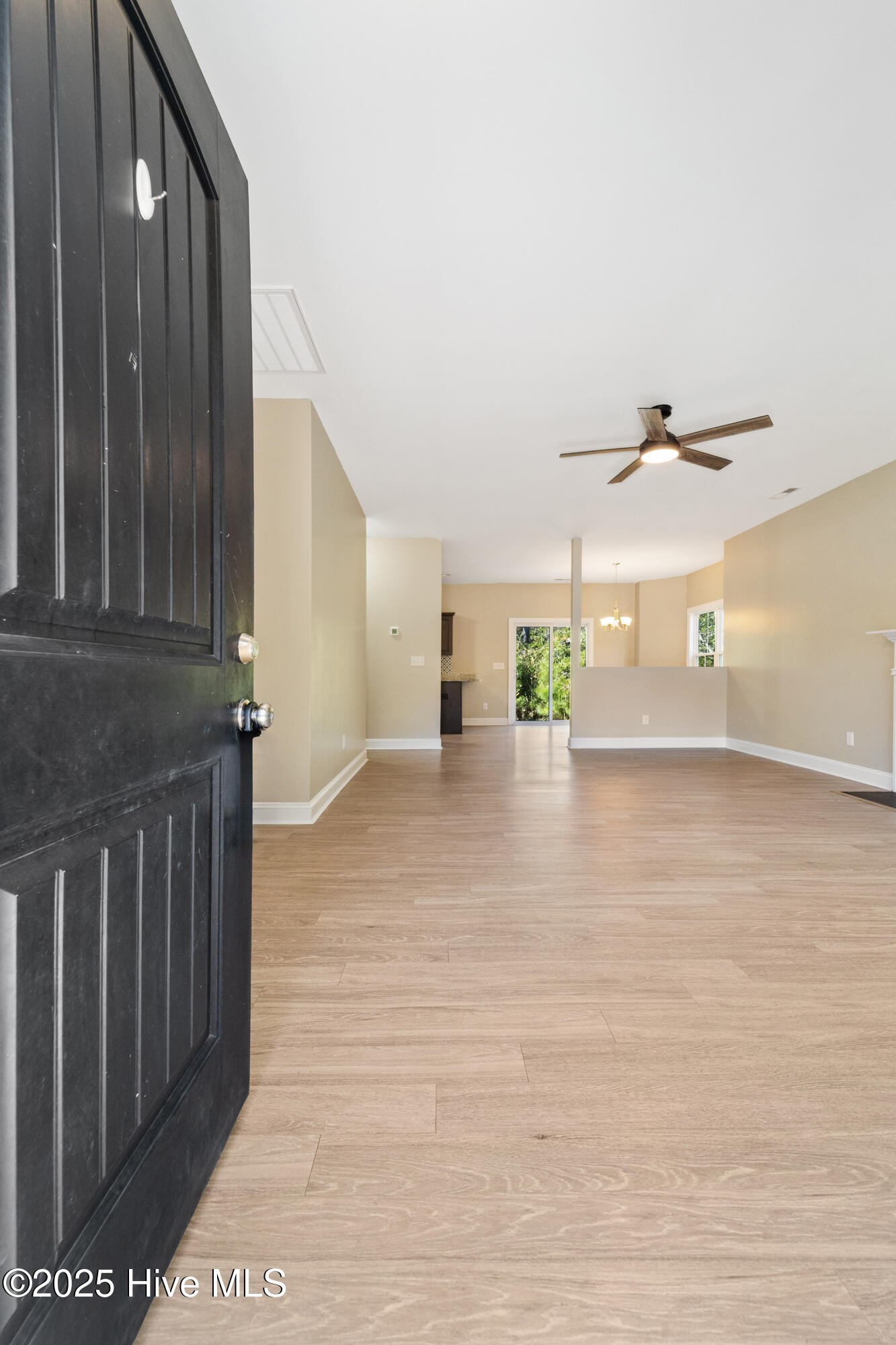 105 Rita Lane Hampstead, NC 28443 - Photo 2 of 32 Enterence