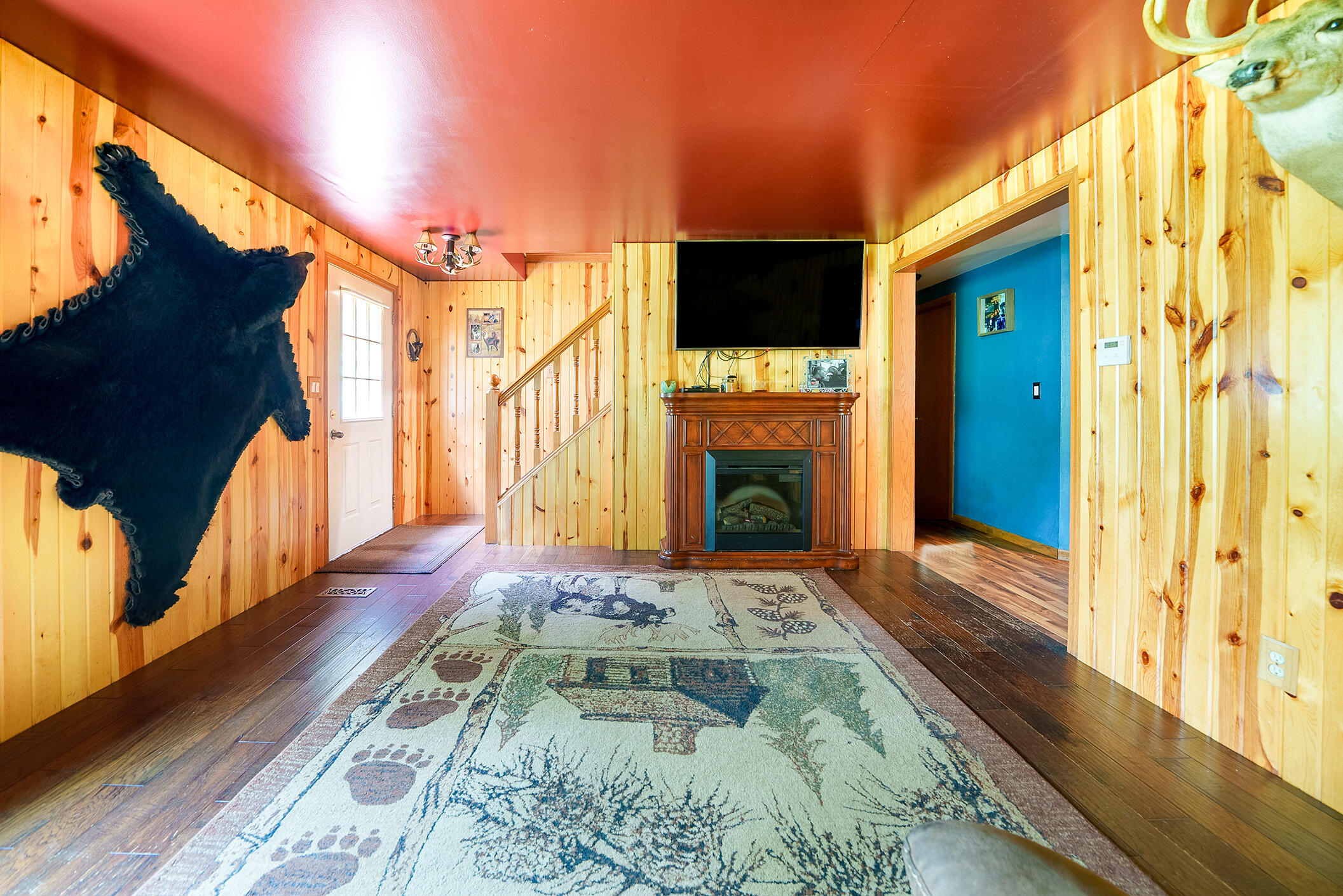 1752 Barnes Road Muskegon, MI 49442 - Photo 12 of 46 14. Living Room 1-2