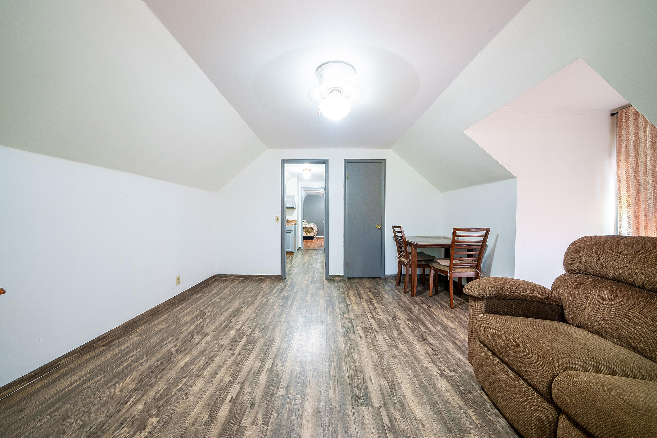 1752 Barnes Road Muskegon, MI 49442 - Photo 22 of 46 17. Upstairs Living Room 1-2
