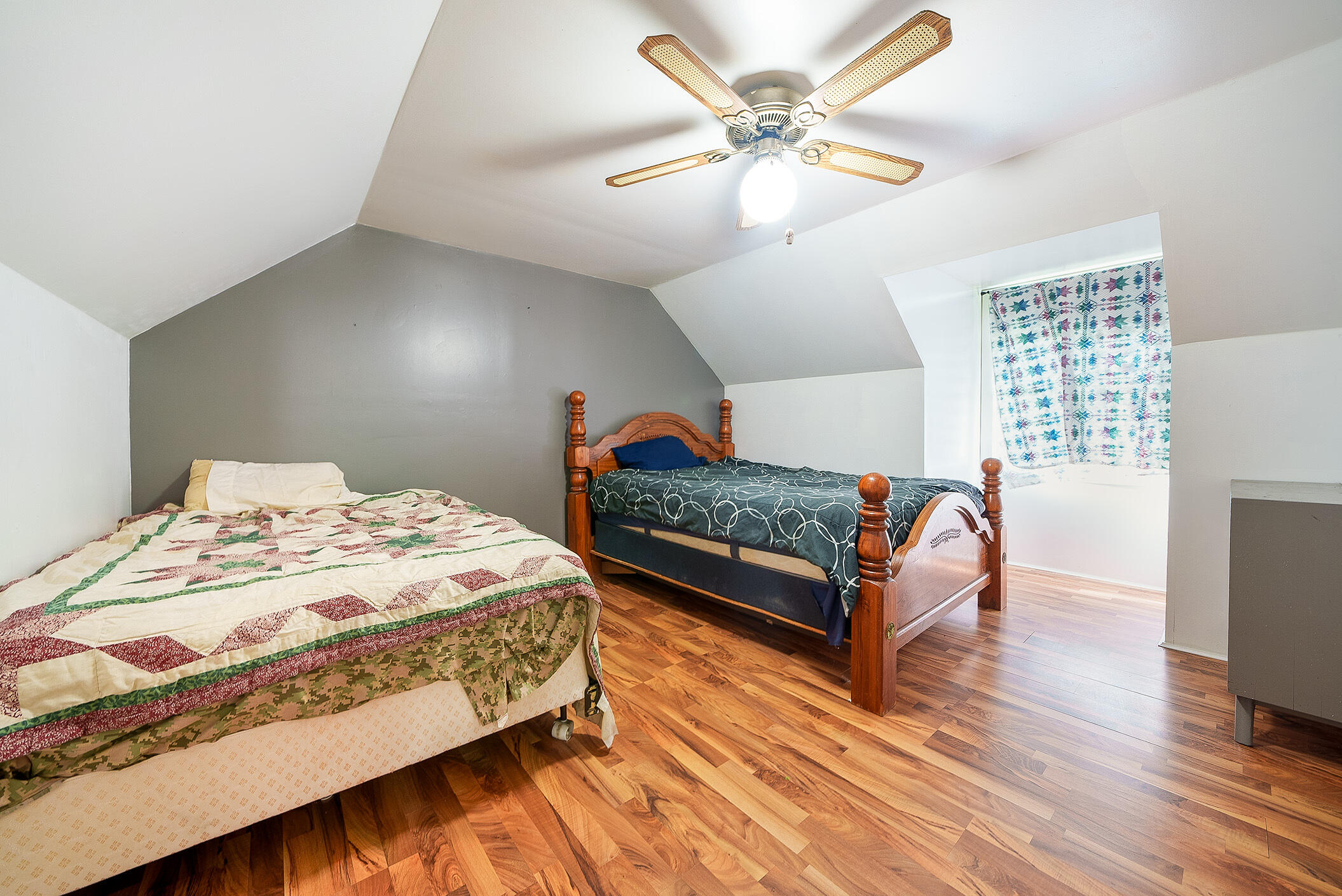 1752 Barnes Road Muskegon, MI 49442 - Photo 25 of 46 18. Upstairs Bedroom 1-1