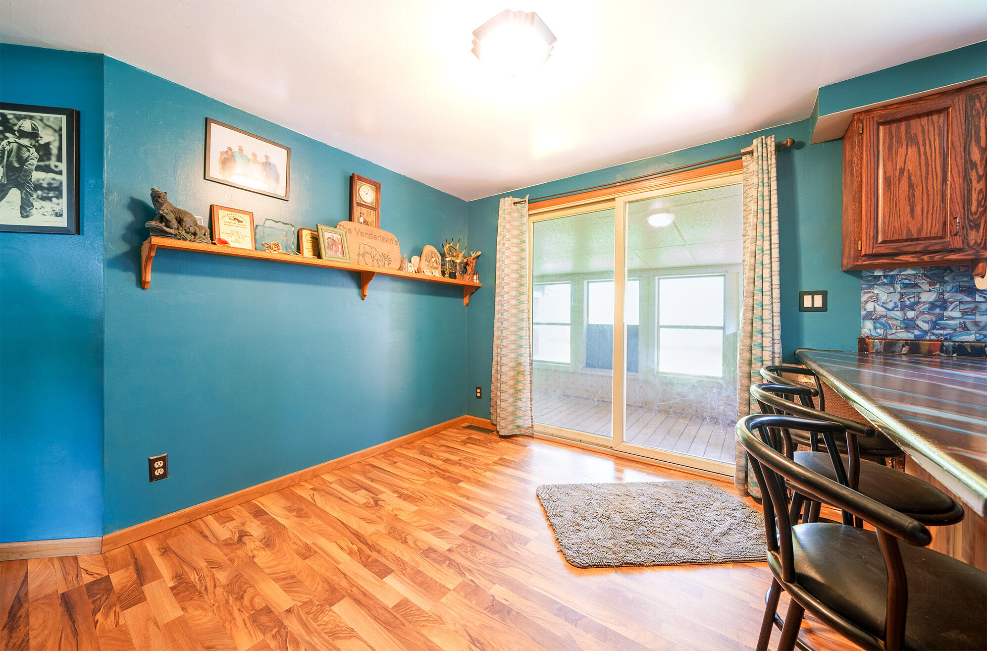 1752 Barnes Road Muskegon, MI 49442 - Photo 8 of 46 4. Living Room 1-1