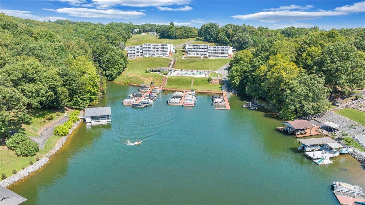 95 Stripers Landing Road Moneta, VA 24121 - Photo 20 of 27 05-42-DJI_20240825145141_0028_D_MIB