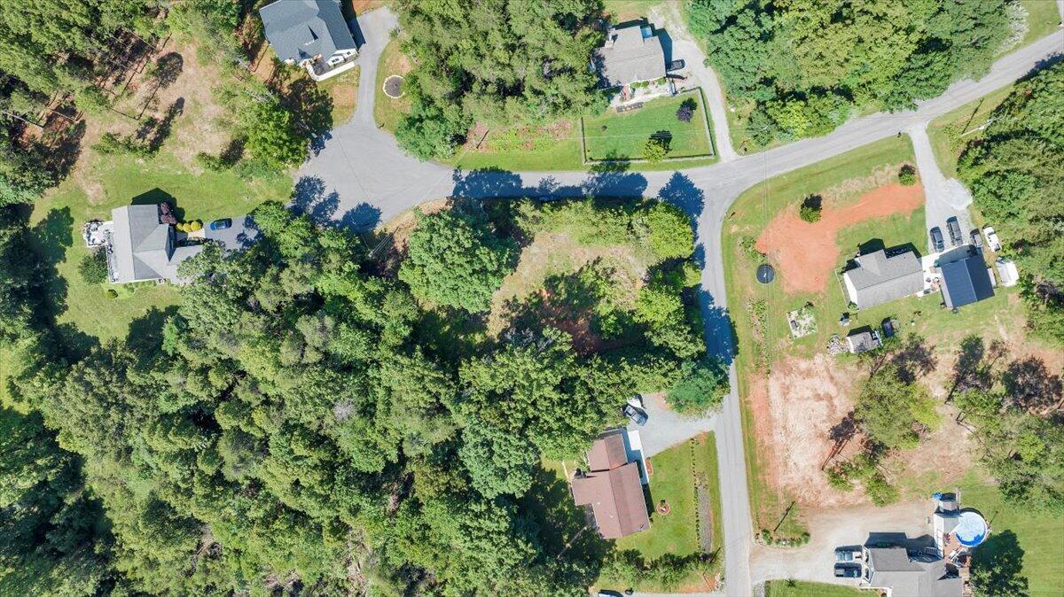 95 Stripers Landing Road Moneta, VA 24121 - Photo 10 of 27 24-DJI_20250620084546_0023_D_MIB